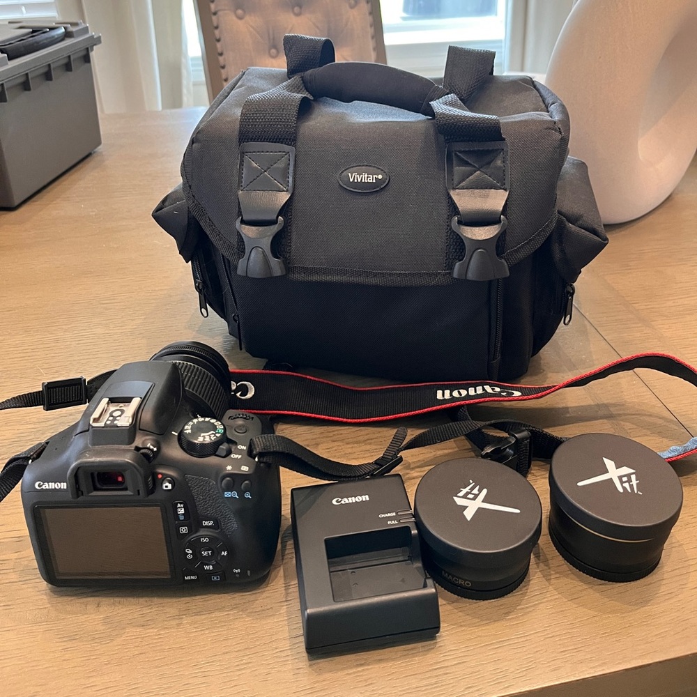 Canon EOS Rebel T6 DSLR Camera w/EF-S 18-55mm